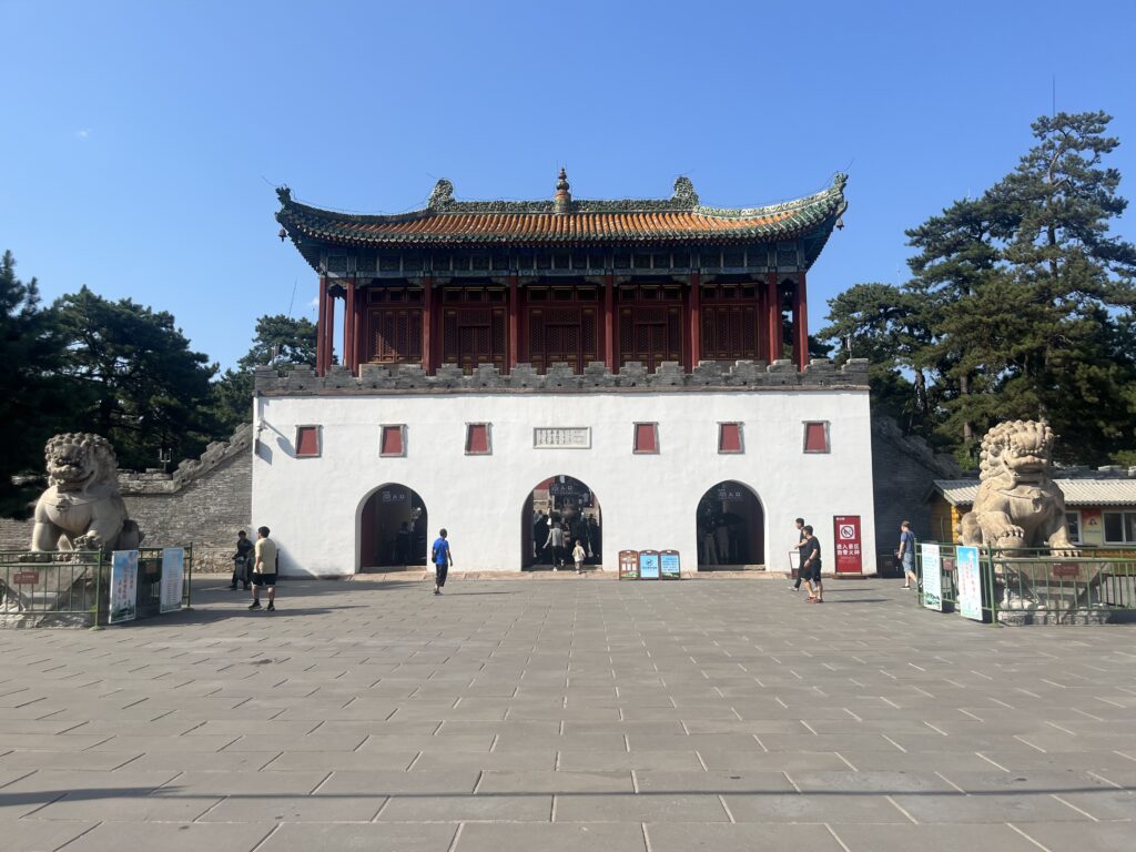 entrada Templo Putuo Zongcheng en chengde entrada Templo Putuo Zongcheng en chengde