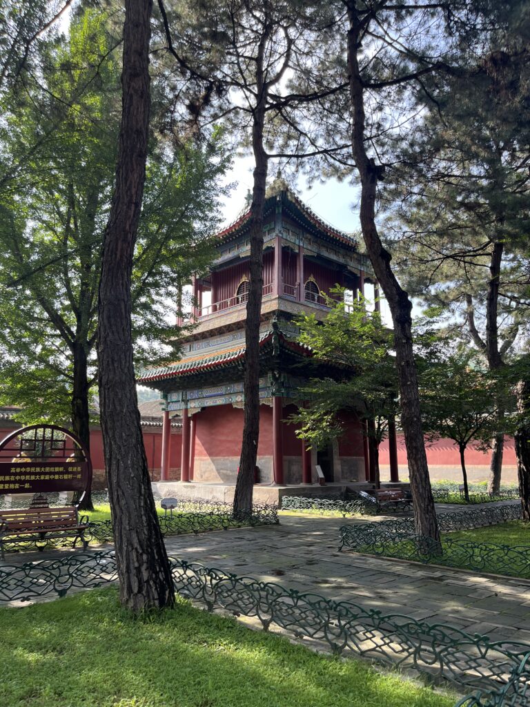 entrada templo puning en chengde entrada templo puning en chengde