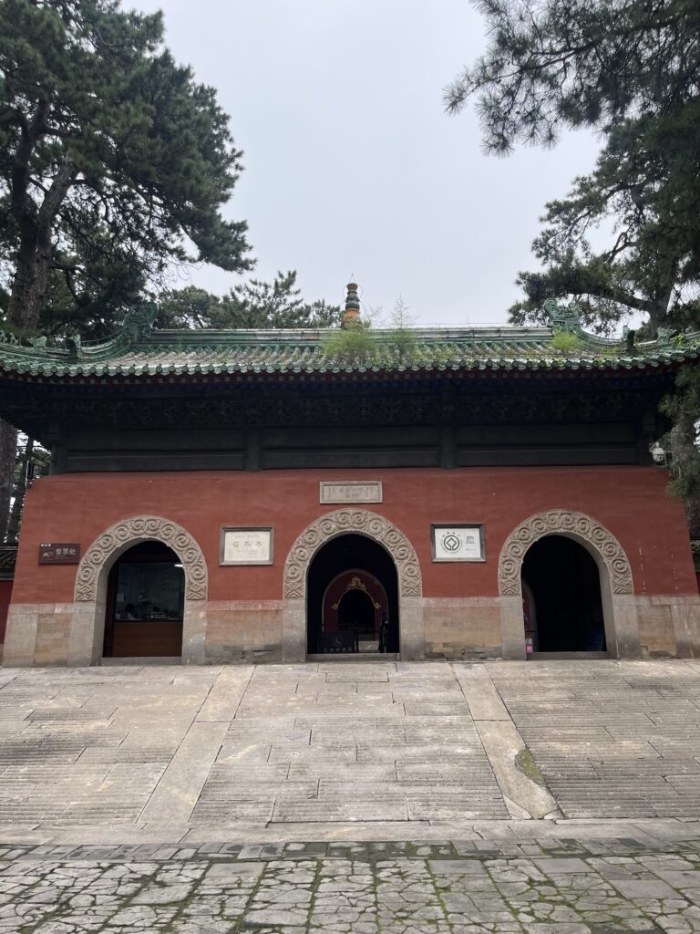 entrada templo pule en chengde entrada templo pule en chengde