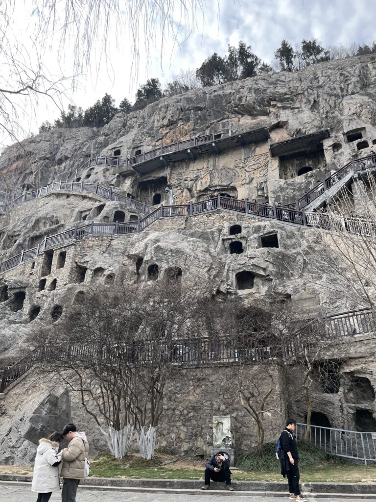 grutas de longmen en luoyang6