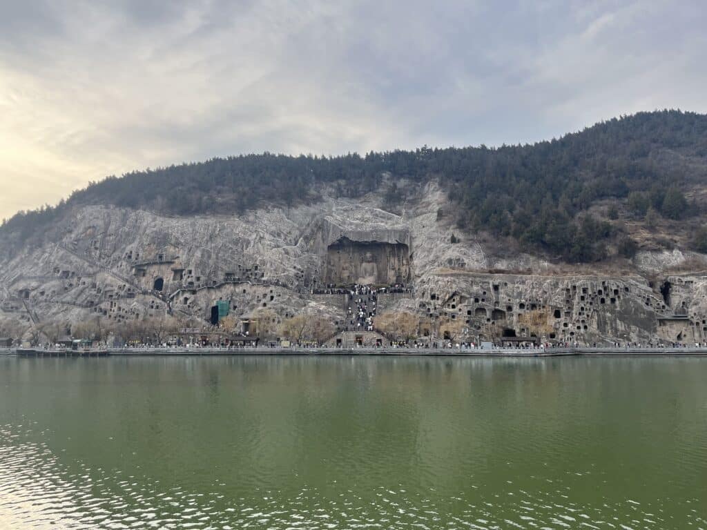grutas de longmen en luoyang7
